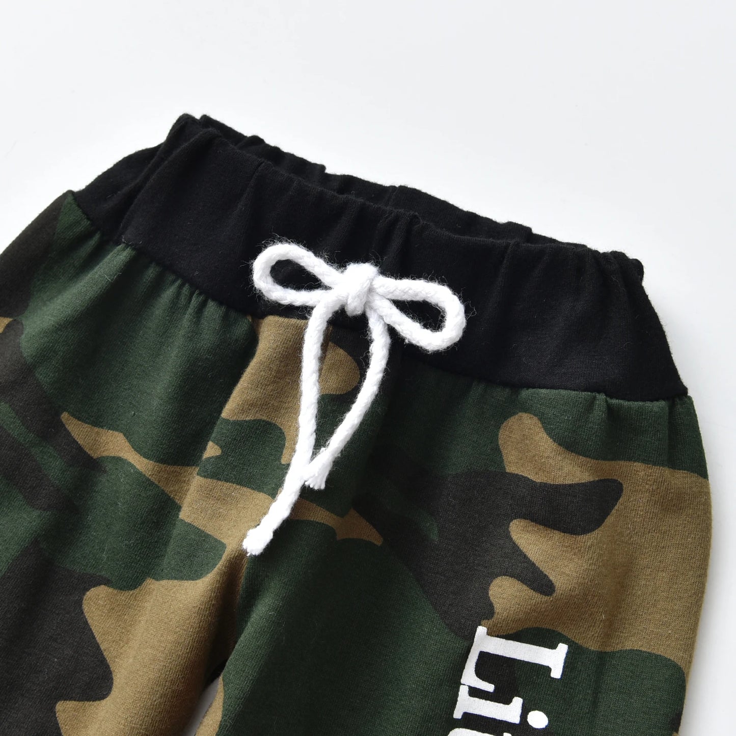 Oakling Camouflage Nest Set
