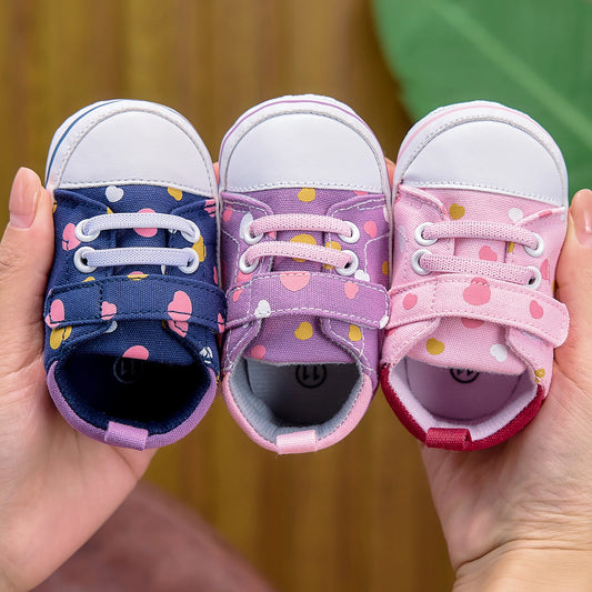 Baby Boy/Girl First Walking Shoes with Cute Heart Design