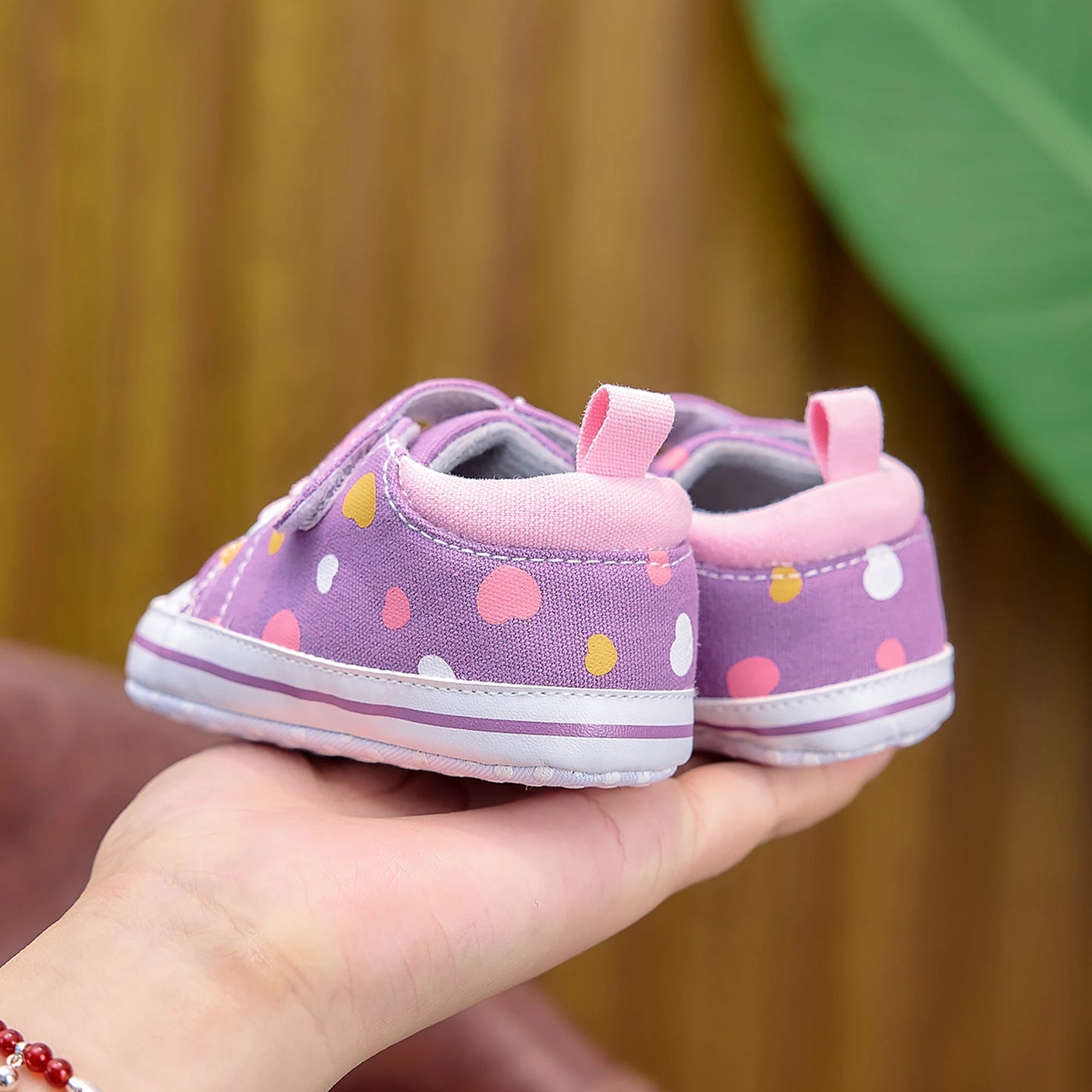 Baby Boy/Girl First Walking Shoes with Cute Heart Design